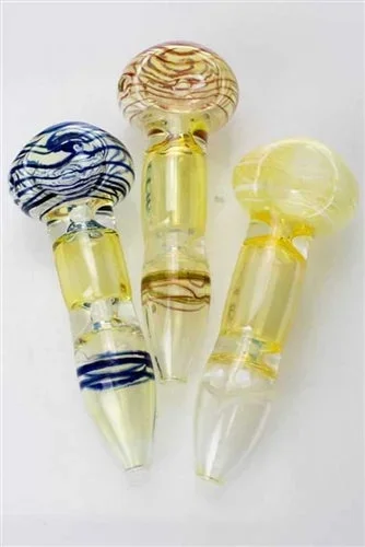 4.5 in. Changing color glass hand pipe