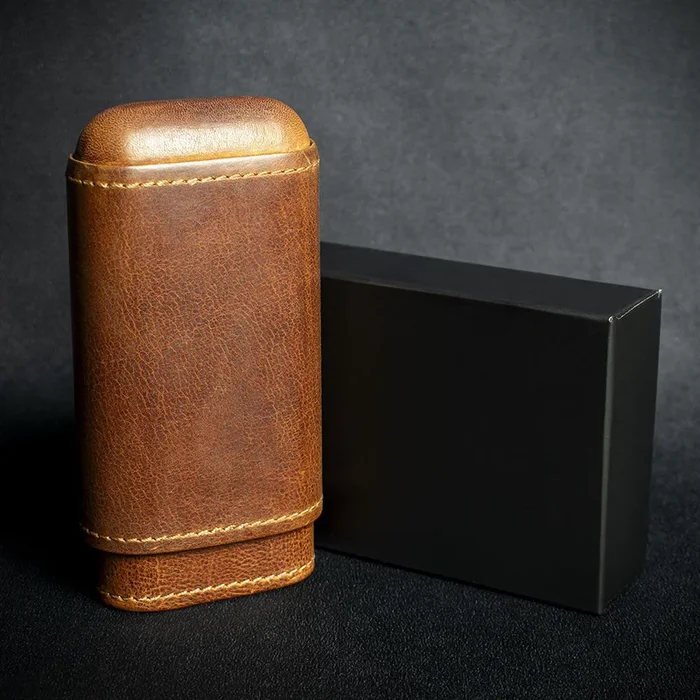 Artamis Cognac Leather Cedar Lined Cigar Case – 3 Robustos
