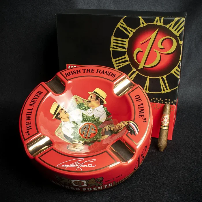 Arturo Fuente Hands of Time Ashtray – Red + Short Story Cigar