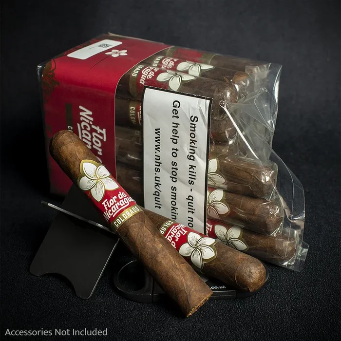 Flor de Nicaragua Colorado Robusto Cigars – Bundle of 20