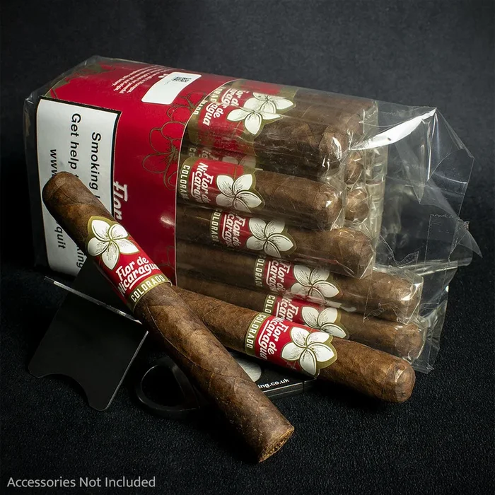 Flor de Nicaragua Colorado Toro Cigars – Bundle of 20